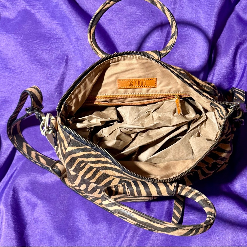 NEW* HOBO International *ZEBRA *Sheila* LEATHER Satchel Crossbody Bag Brass Hard - Picture 6 of 13